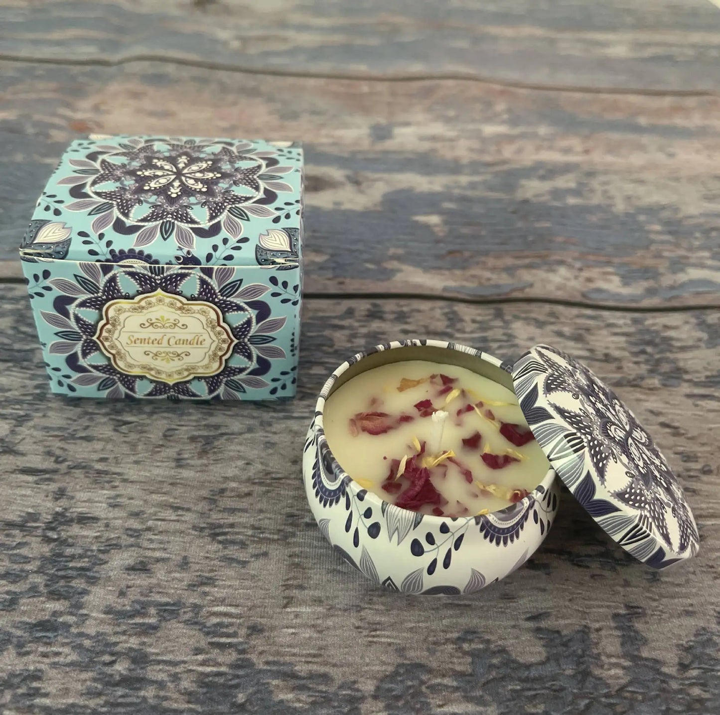 Soybean Wax Candle with Dried Flowers for Relaxation and Calming Effects