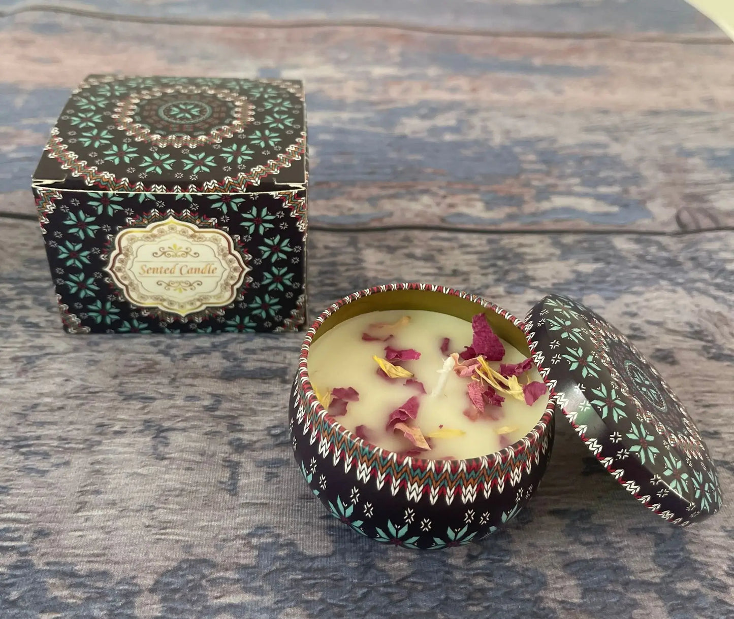 Soybean Wax Candle with Dried Flowers for Relaxation and Calming Effects