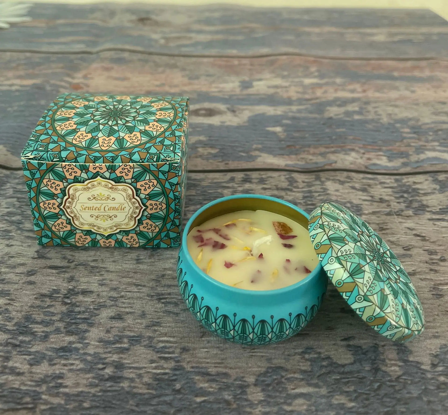 Soybean Wax Candle with Dried Flowers for Relaxation and Calming Effects